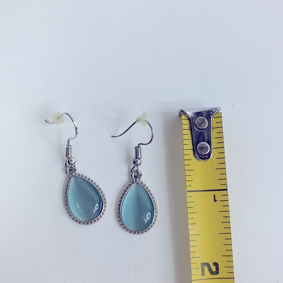 Silver and Light Blue statement Necklace and matching earrings - Picture 9 of 10